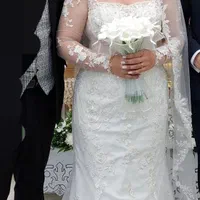 لباس عروس سایز ۱و۲/ ۳۸ تا۴۰