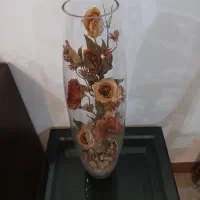 گل مصنوعی و گلدان کنار سالنی وارداتی