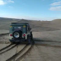 جیپ صحرا مدل ۸۰