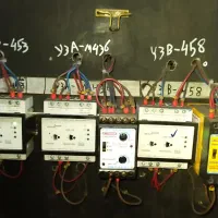 رفع عیب برق صنعتی و خانگی و تاسیسات