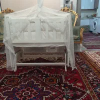 گهواره کنار مادر.|تخت و صندلی بچه|تبریز, |دیوار