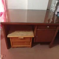 میز تحریر چوبی