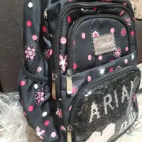 کوله پشتی|کیف، کفش، کمربند|پرند, فاز ۴|دیوار