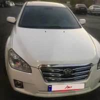 بسترن بی پنجاه فوق‌العاده