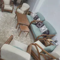 مبلمان 8 نفره به همراه میزی جلو مبلی