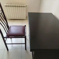 میز چوبی به همراه صندلی