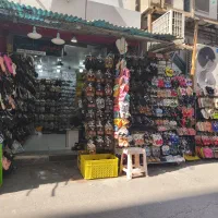 فروشنده دمپایی فروشی