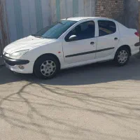 ۲۰۶ بسیار تمیز. ۲ماه تعمیر شده