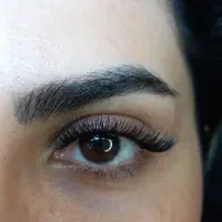 تخفیف ویژه کاشت مژه هیدن و لیفت لمینت ابرو
