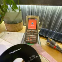 W 700i درحد با تمام لوازم