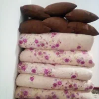 ۶ عدد بالش و۶عدد تشک