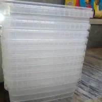 ظرف پلاستیکی