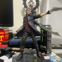 اکشن فیگور ورجیل دویل مای کرای dmc / devil may cry
