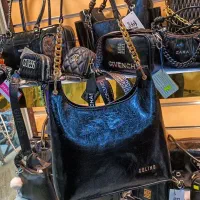 کیف برند مارکدار پاسپورتی چرم رومانی بانتا آبیدر|کیف، کفش، کمربند|سنندج, |دیوار