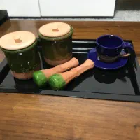 ظروف سفالی دیزی و فنجان و نلبکی