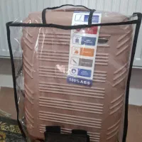 چمدان خوش رنگ کاملا نو سایز کابین با کاور