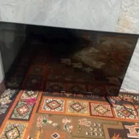 ال ای دی ۴۳ پنل شکسته