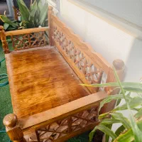 دو‌عدد صندلی سنتی