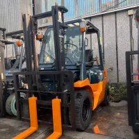 لیفتراک ۲ تن تویوتا سری ۷ اف مدل ۲۰۰۹ دوگانه سوز|خودرو سنگین|ری, دولتآباد|دیوار