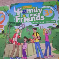 دوتا کتاب فامیلی فرندز سالم وتمیز