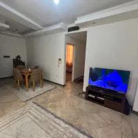 ۷۷ متر / فول امکانات / ۴ باغ