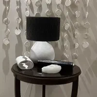 میز کنارسالنی