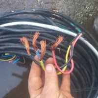 کابل ۴در ۶   ۱۰۰ متری سالم|مصالح و تجهیزات ساختمان|تهران, علی‌آباد|دیوار