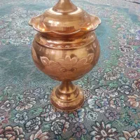 با سلام  یه عدد شکلات خوری مسی زیبا به فروش میرسد