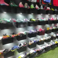 فروش فوق‌العاده کفشهای چمنی وسالنی