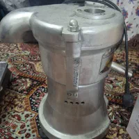 آبمیوه گیری. آب هویج وآب سیب و...