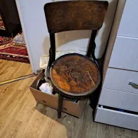 صندلی لهستانی ۹۰ ساله و پنکه ژاپنی قدی|کلکسیون اشیاء عتیقه|تهران, سنائی|دیوار