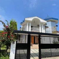 فروش یک ساختمان دو واحده در موقعیت فوق العاده