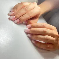 آموزش کاشت ناخن شرق تهران|خدمات آرایشگری و زیبایی|تهران, دردشت|دیوار