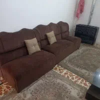 مبل ۹نفره راحتی کاملا سالم بامیز عسلی فروش فوری.