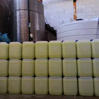 مایع ظرفشویی و لباسشویی و دستشویی وشامپو|مواد شوینده و دستمال کاغذی|چهارباغ, |دیوار