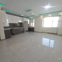 ۸۵ متر/دو خواب/ روبه افتاب/کمالی شرقی