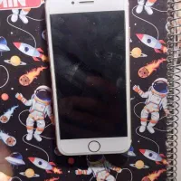 گوشی ای فون بسیار بسیار تمیز و نو