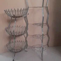 پایه قابلمه و سبد پیاز و سیب زمینی