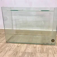 آکواریوم با تمام وسایل