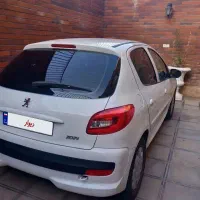 207 بدون رنگ|خودرو سواری و وانت|اصفهان, باغ دریاچه|دیوار