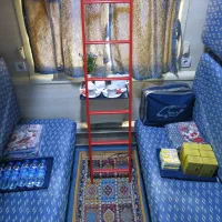 مشهد به تهران قطار ویژه برادران یک کوپه