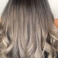 رنگ و لایت به صورت نقد و چکی|خدمات آرایشگری و زیبایی|نجفآباد, بازار|دیوار