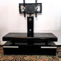 تلویزیون در حد نوو فرش|تلویزیون و پروژکتور|ملایر, |دیوار