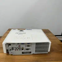 ویدیو پروژکتور هیتاچی اسپیکر قوی لامپ نو فابریک|تلویزیون و پروژکتور|شیراز, زرهی|دیوار