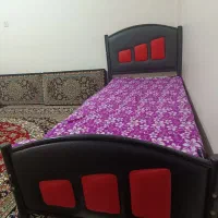 تخت یه نفره ی فلزی|تخت و سرویس خواب|محمدشهر, محمدشهر|دیوار