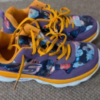 کفش اسکیچرز