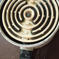 اجاق برقی قدیمی،عتیقه|کلکسیون اشیاء عتیقه|زرند, |دیوار