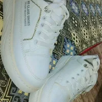 کتانی سفید|کیف، کفش، کمربند|لنگرود, |دیوار