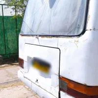 مینی بوس هیوندا سفید