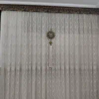 پرده سالن پذیرایی همراه با کتیبه و مدال شیک